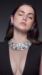 Ana de Armas, encarna Deep Time, la nueva colección de alta joyería de Louis  Vuitton - Socialite360